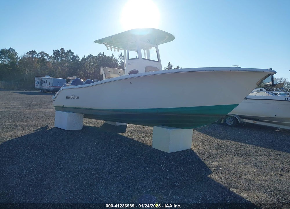 2021 NAUTICSTAR OTHER VIN: JNT33540L021
