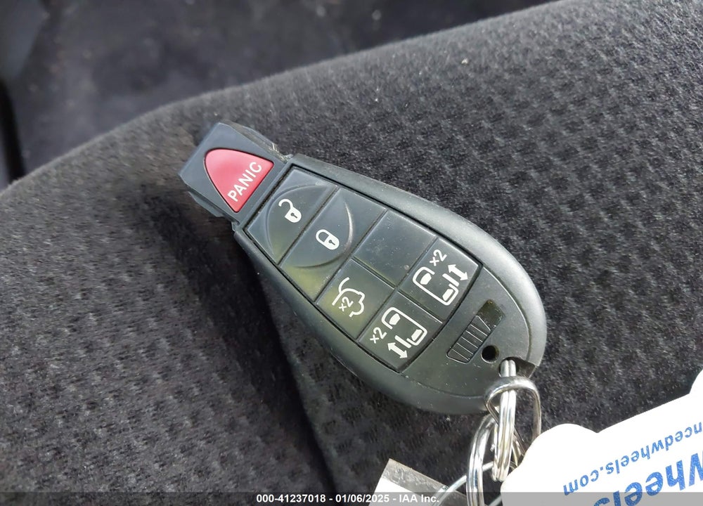 2014 DODGE GRAND CARAVAN SXT VIN: 2C4RDGCG0ER245150