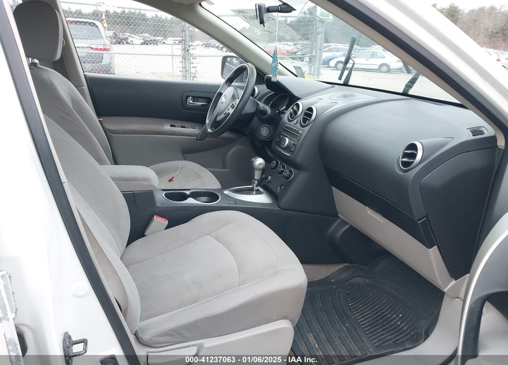 2013 NISSAN ROGUE S VIN: JN8AS5MV0DW632764