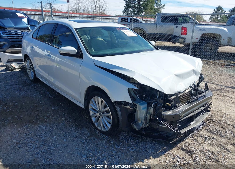 2015 VOLKSWAGEN JETTA 1.8T SE VIN: 3VWD07AJXFM402919