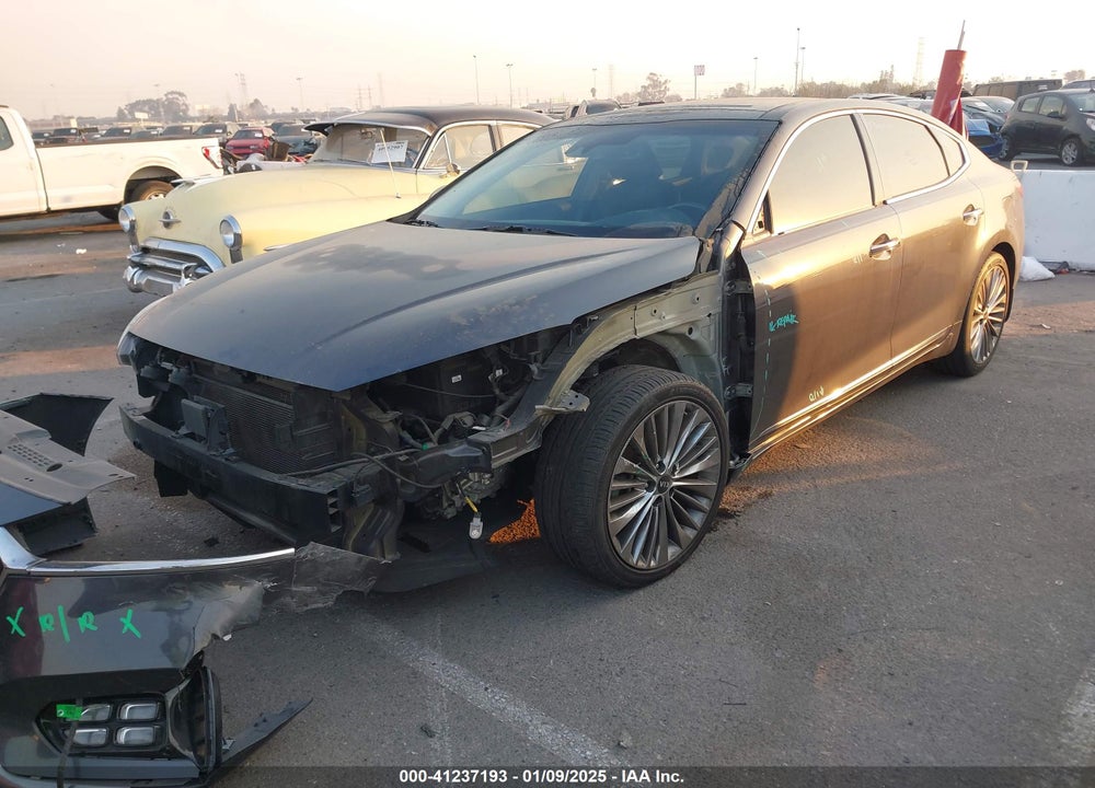 2017 KIA CADENZA LIMITED VIN: KNALC4J11H5072467
