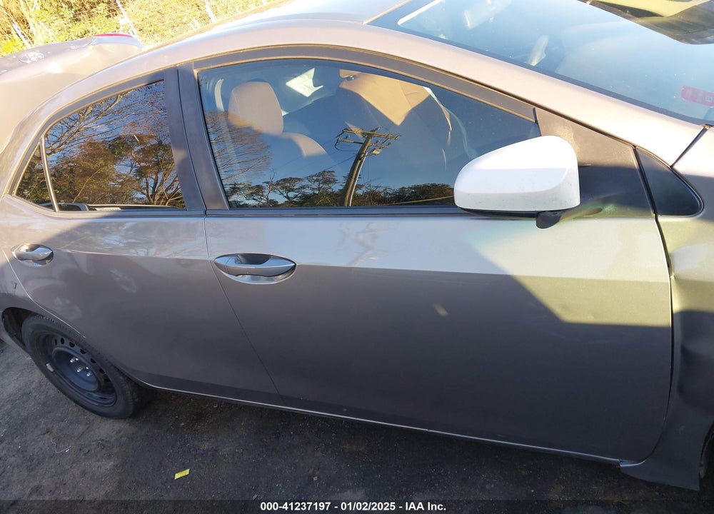 2015 TOYOTA COROLLA LE VIN: 2T1BURHE0FC365374
