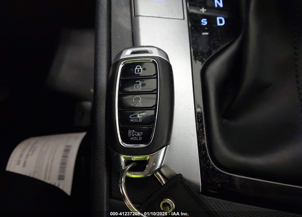 2022 HYUNDAI ELANTRA VIN: 5NPLM4AG4NH056702