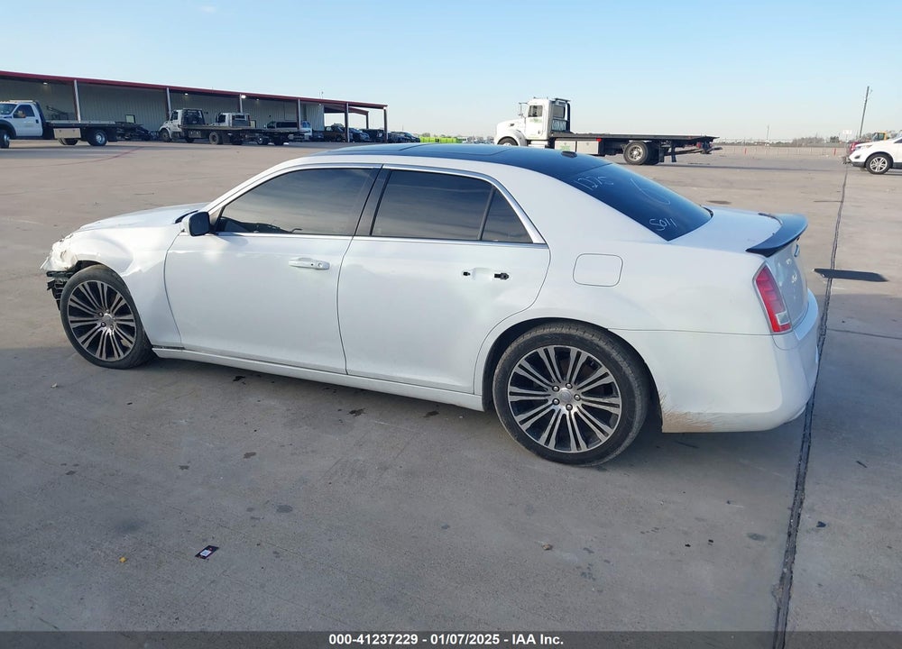 2014 CHRYSLER 300 300S VIN: 2C3CCABG4EH205011