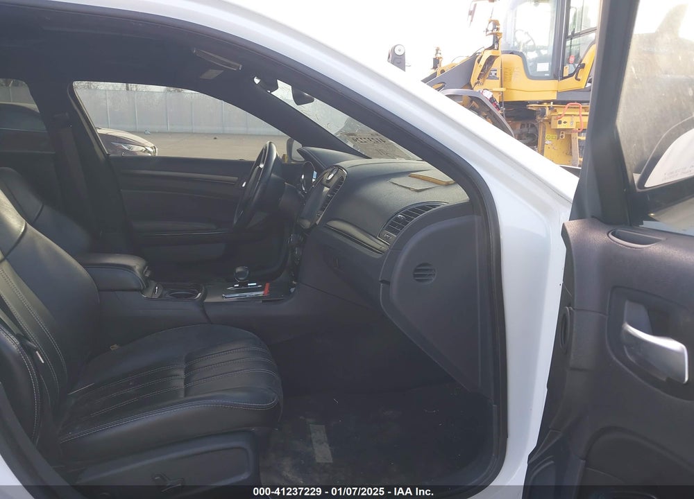 2014 CHRYSLER 300 300S VIN: 2C3CCABG4EH205011