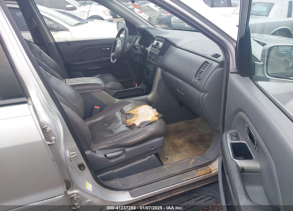 2004 HONDA PILOT EX-L VIN: 2HKYF18514H567950