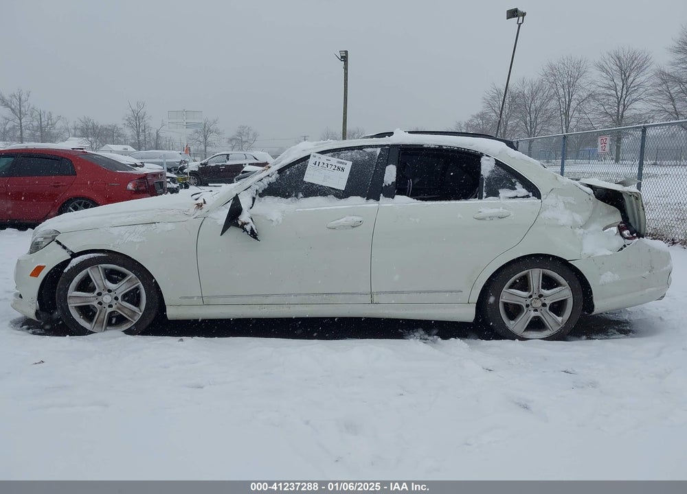 2011 MERCEDES-BENZ C VIN: WDDGF8BB4BR181697
