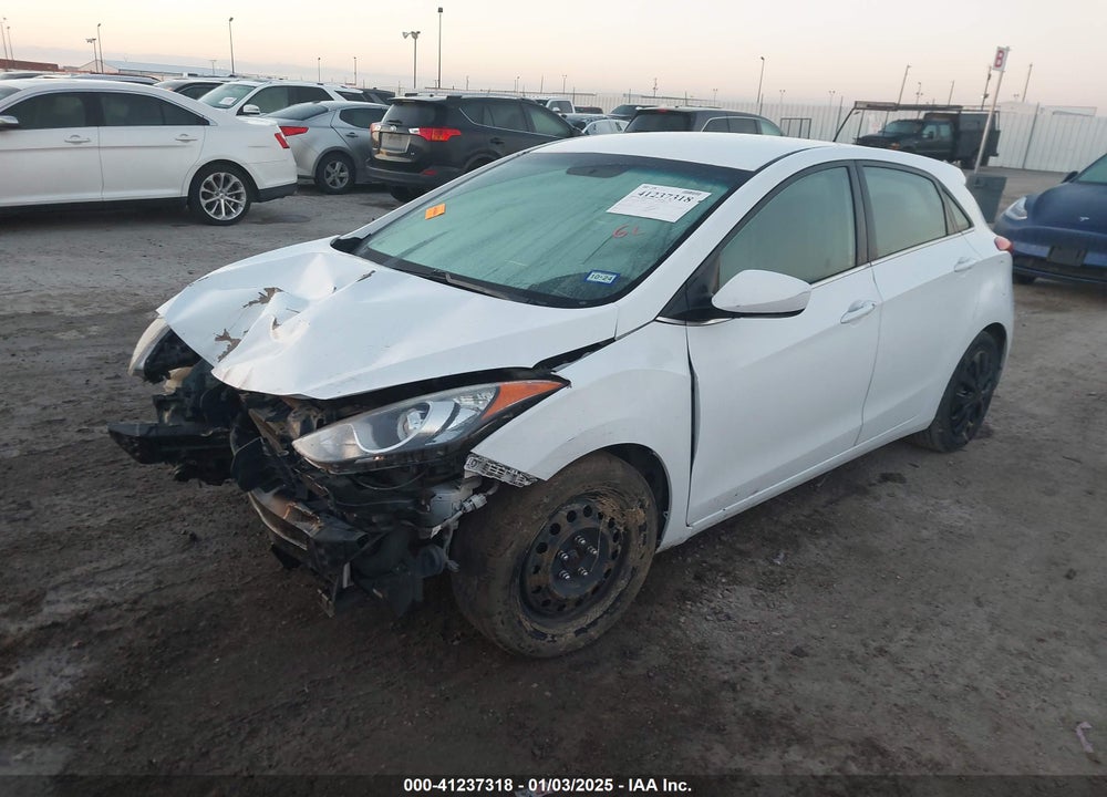2017 HYUNDAI ELANTRA GT VIN: KMHD35LH8HU370877