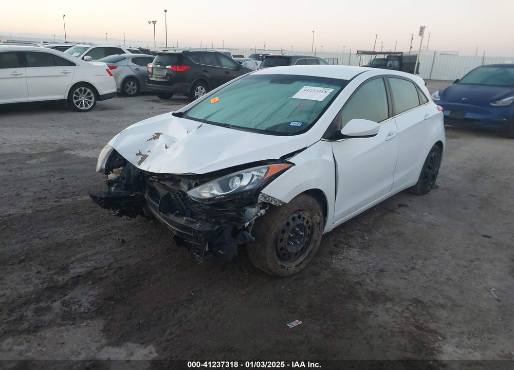 2017 HYUNDAI ELANTRA GT VIN: KMHD35LH8HU370877