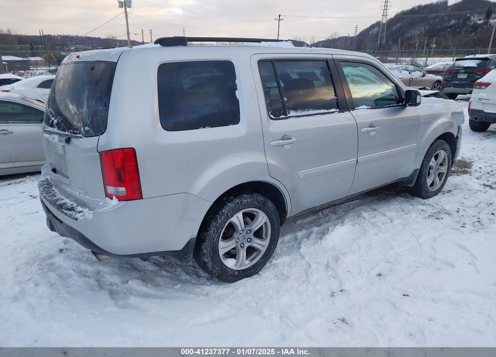 2013 HONDA PILOT VIN: 5FNYF4H57DB038440