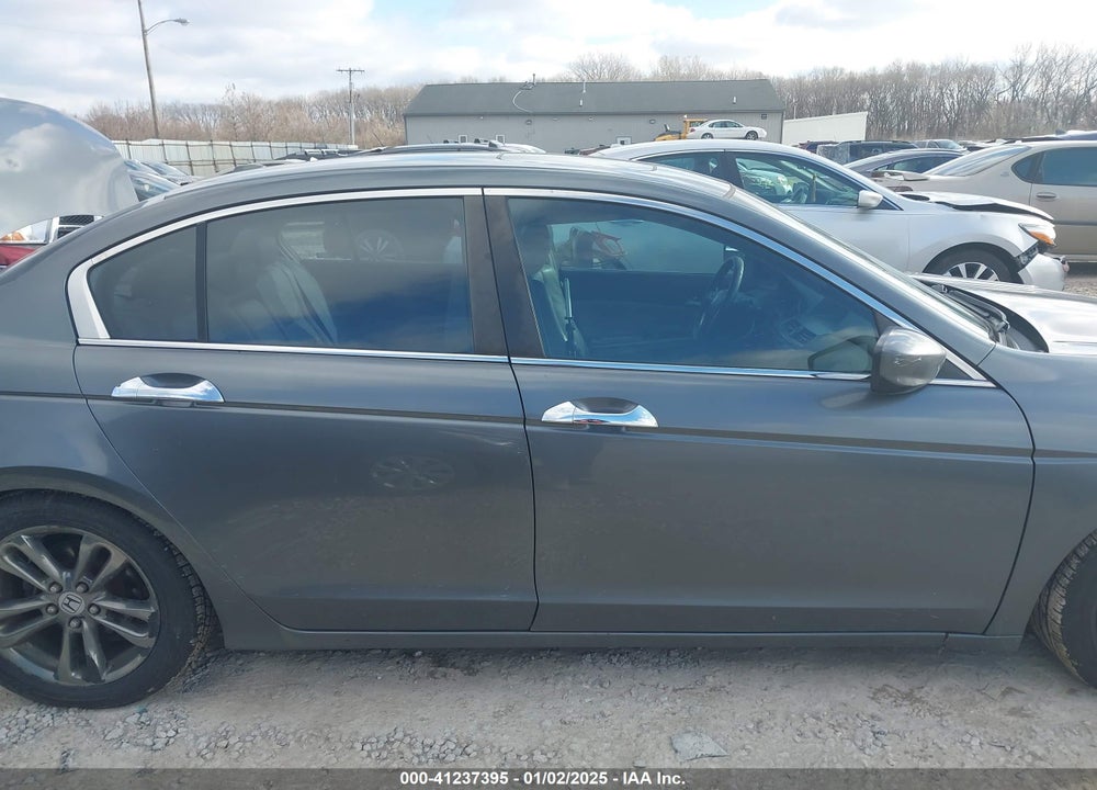 2009 HONDA ACCORD VIN: 1HGCP36819A015106