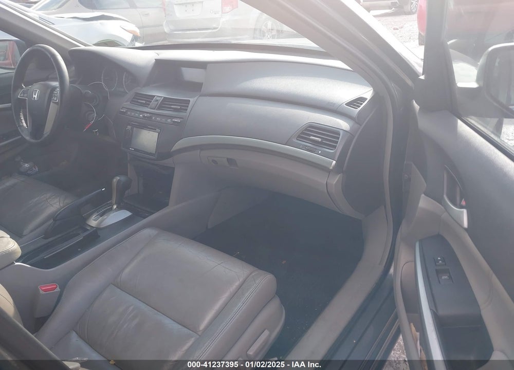 2009 HONDA ACCORD VIN: 1HGCP36819A015106