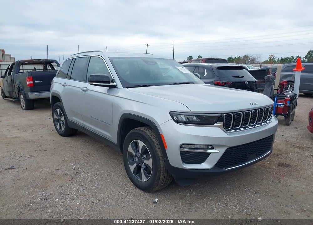 2024 GRAND JEEP  CHEROKEE 4XE VIN: 1C4RJYB65RC120649