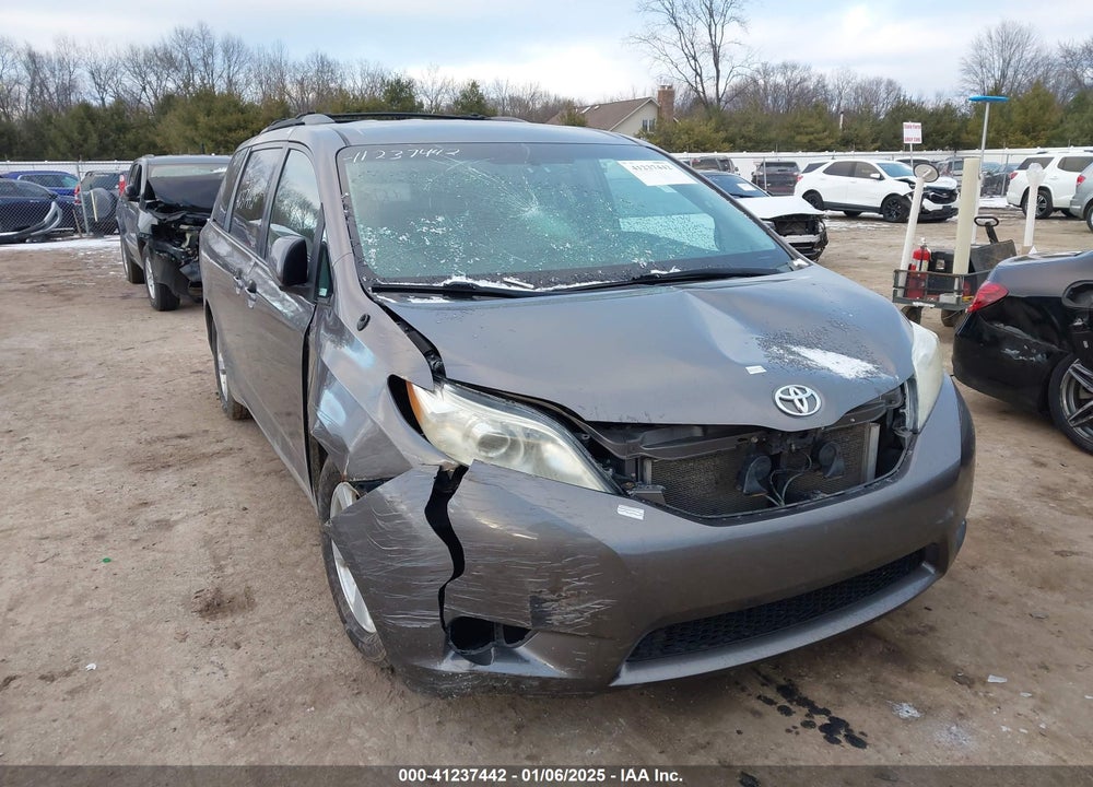 2012 TOYOTA SIENNA LE V6 8 PASSENGER VIN: 5TDKK3DC5CS184085