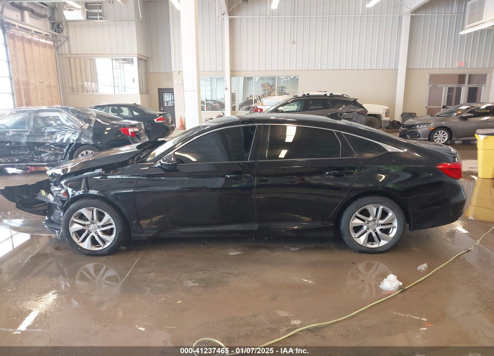 2019 HONDA ACCORD VIN: 1HGCV1F11KA123356