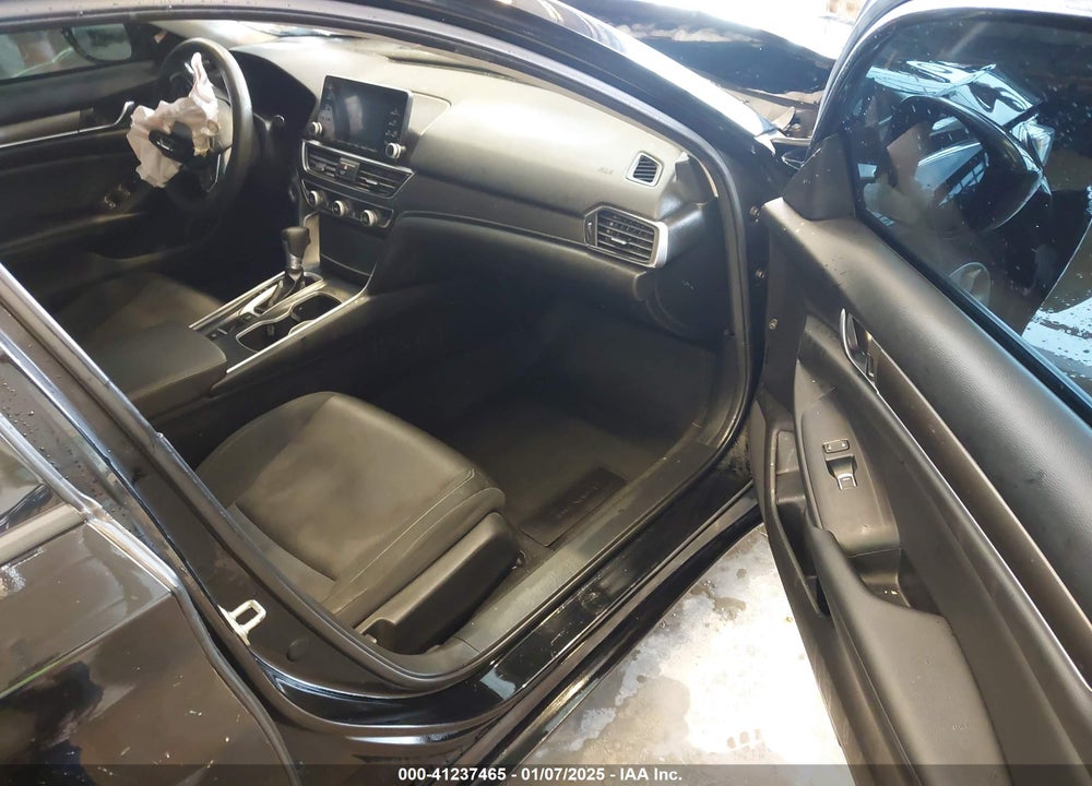 2019 HONDA ACCORD VIN: 1HGCV1F11KA123356