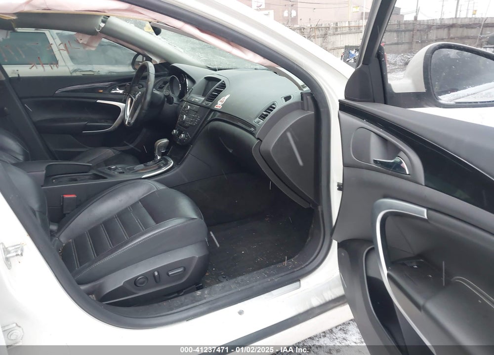 2012 BUICK REGAL VIN: 2G4GV5GV8C9181076
