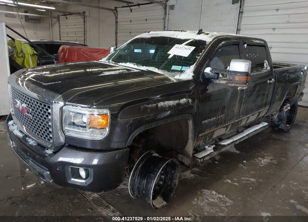 2015 GMC SIERRA 2500HD DENALI VIN: 1GT120E84FF535352
