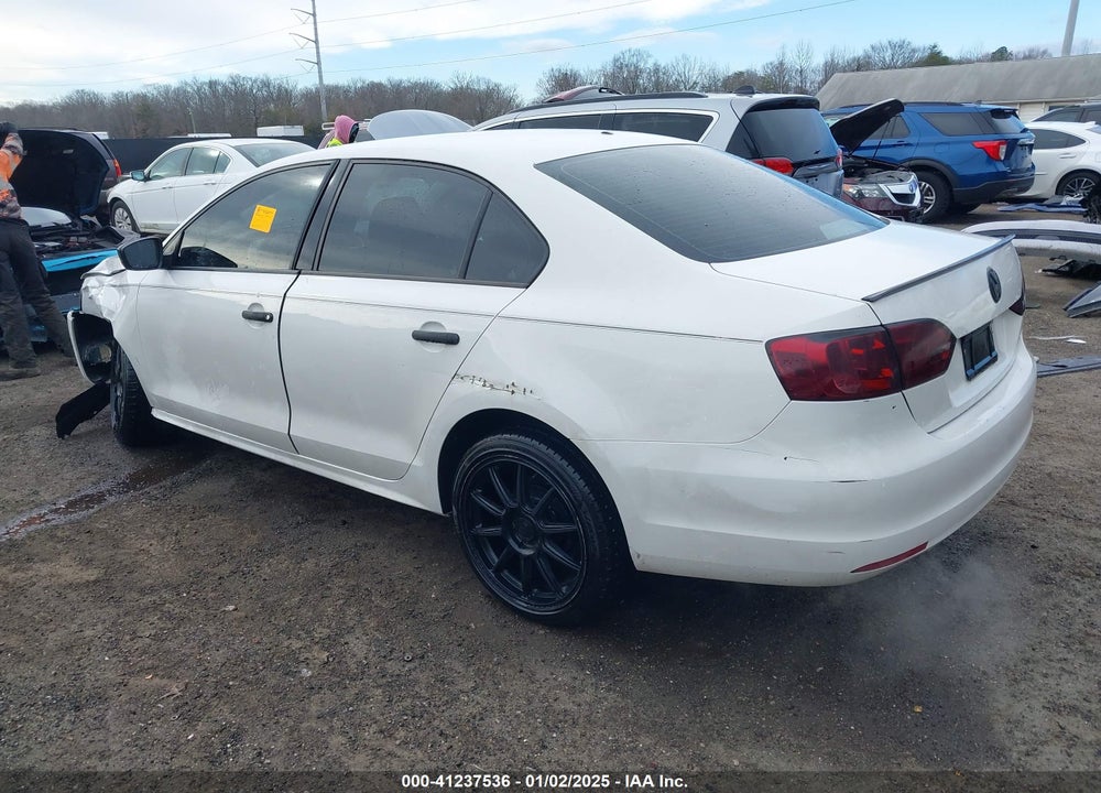 2011 VOLKSWAGEN JETTA 2.0L S VIN: 3VW2K7AJ6BM360261