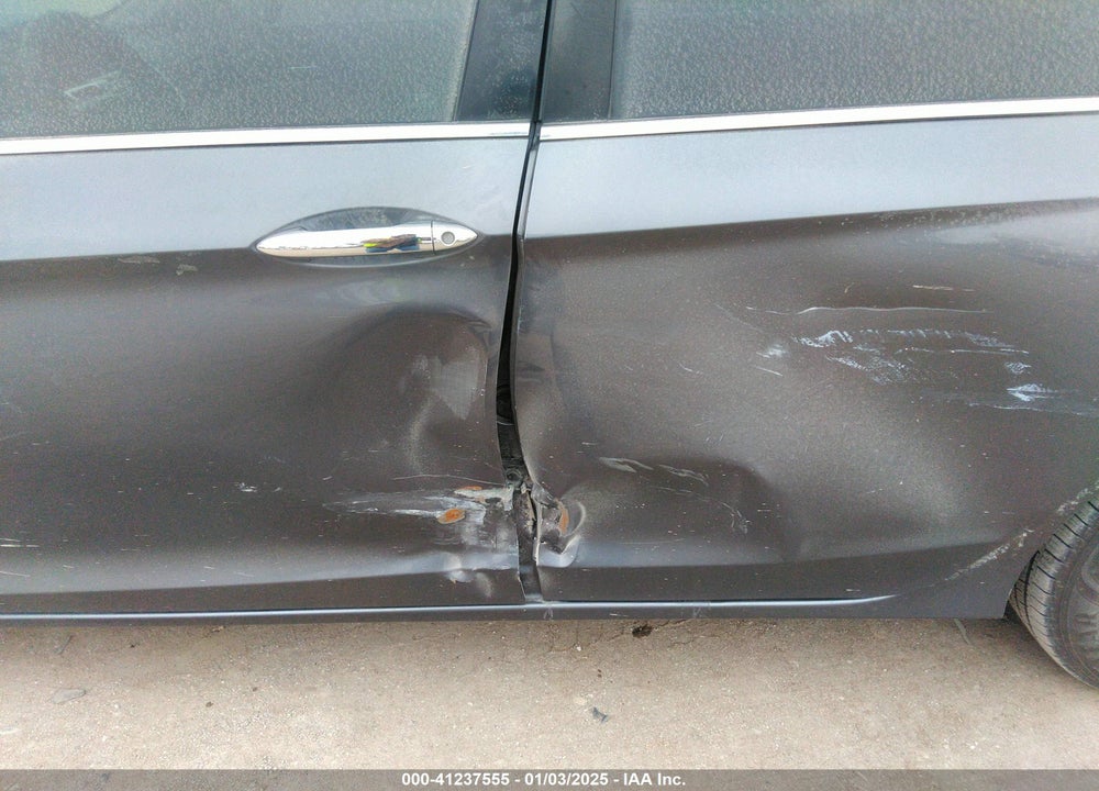 2016 HONDA ACCORD VIN: 1HGCR2F39GA232652