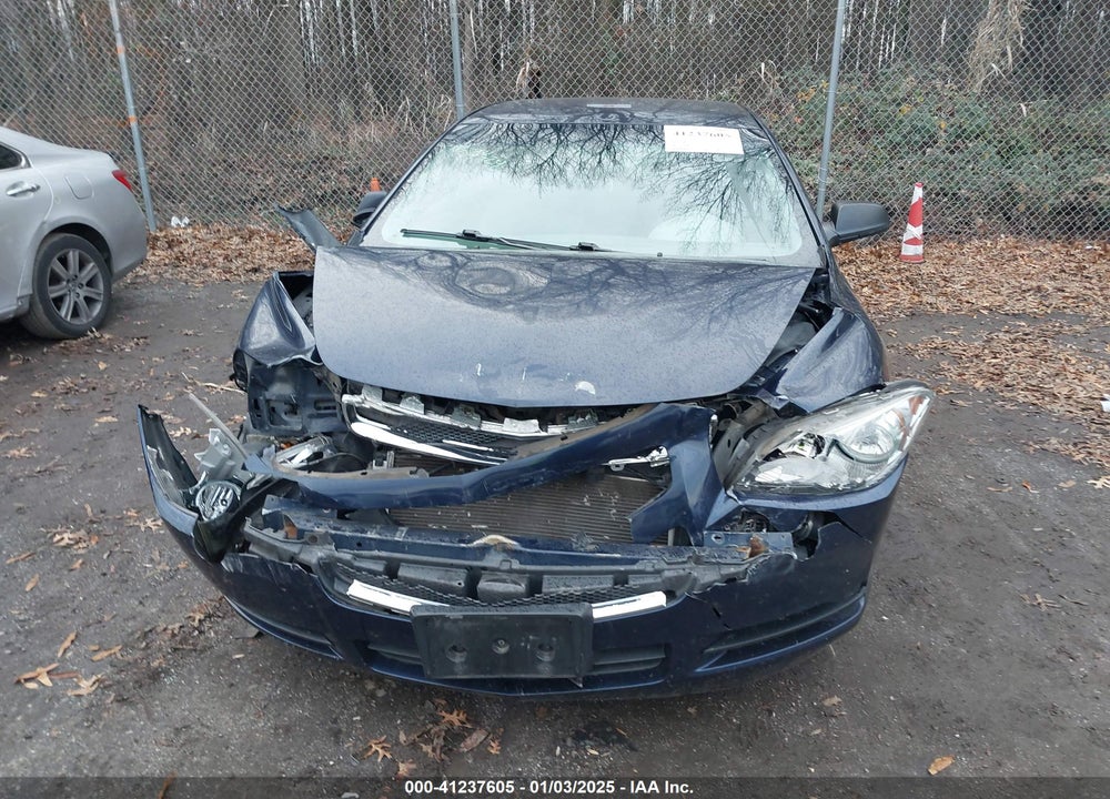 2011 CHEVROLET MALIBU VIN: 1G1ZB5E1XBF334058