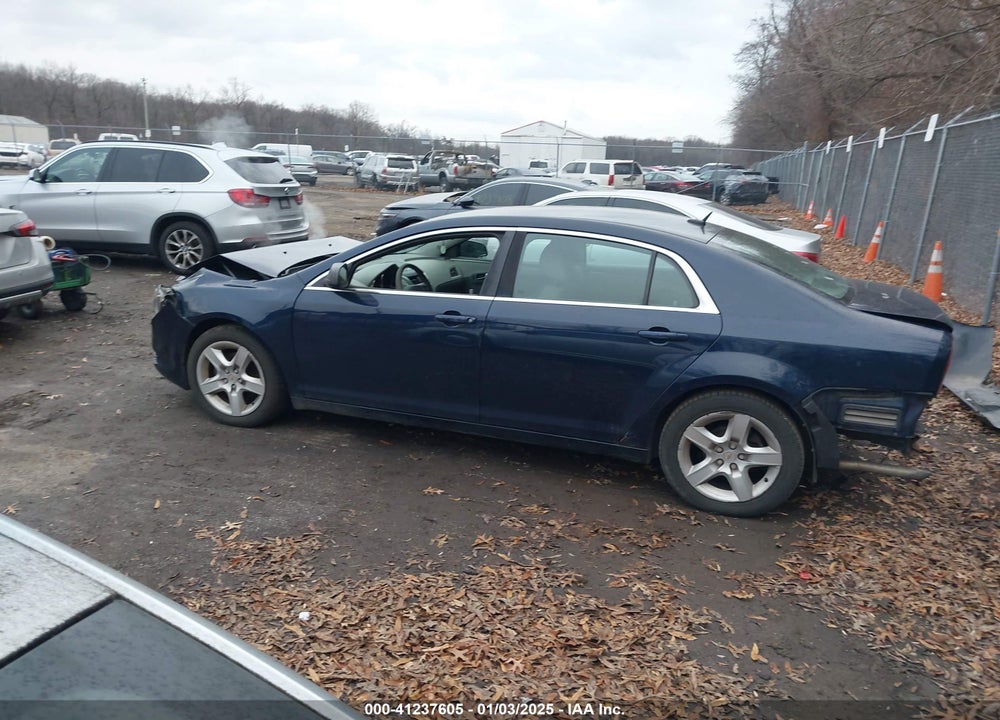 2011 CHEVROLET MALIBU VIN: 1G1ZB5E1XBF334058