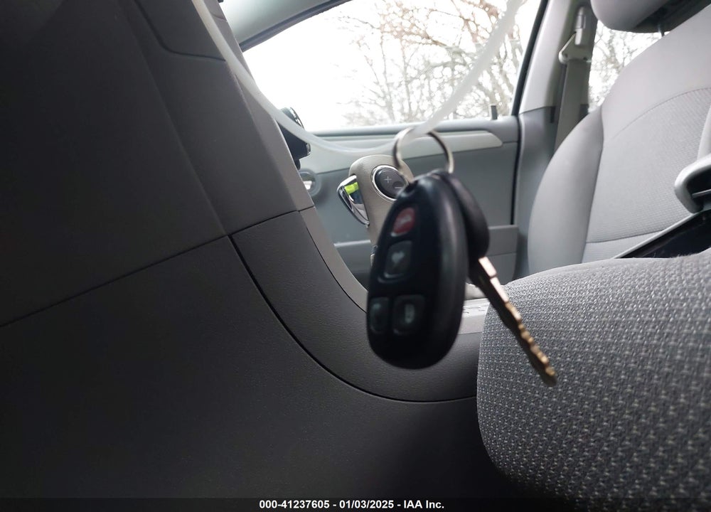 2011 CHEVROLET MALIBU VIN: 1G1ZB5E1XBF334058