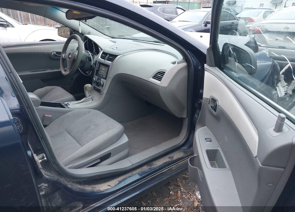 2011 CHEVROLET MALIBU VIN: 1G1ZB5E1XBF334058