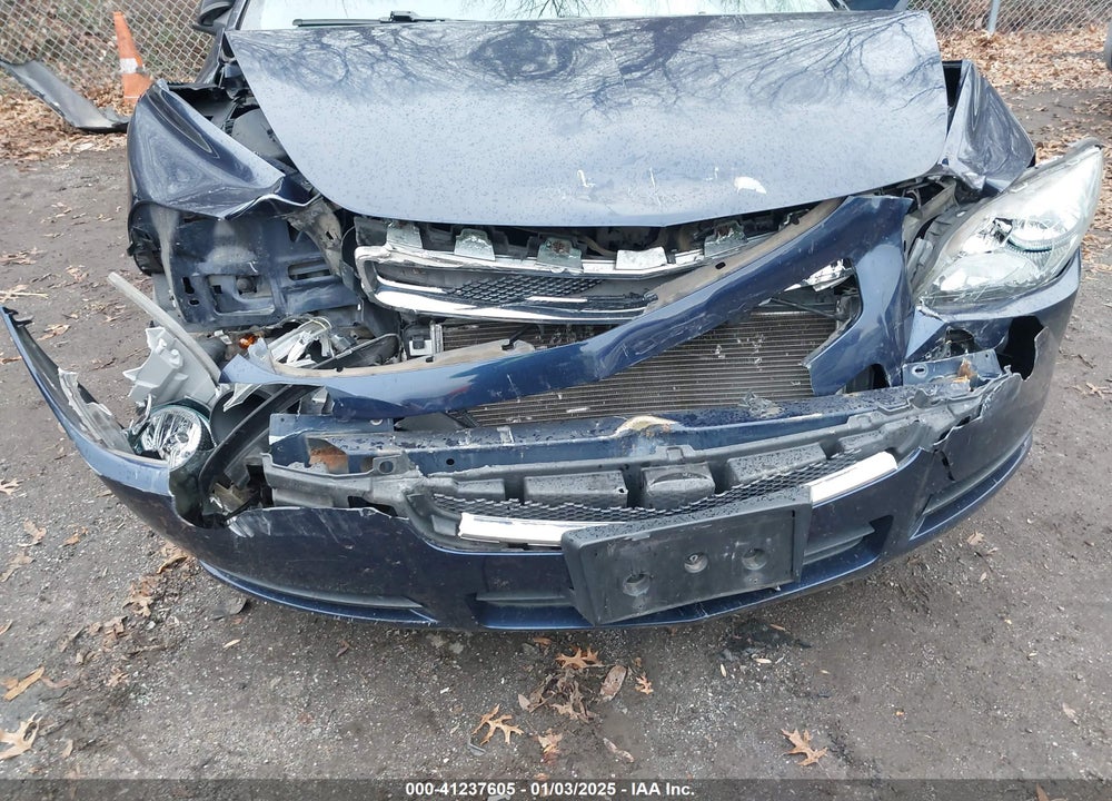 2011 CHEVROLET MALIBU VIN: 1G1ZB5E1XBF334058