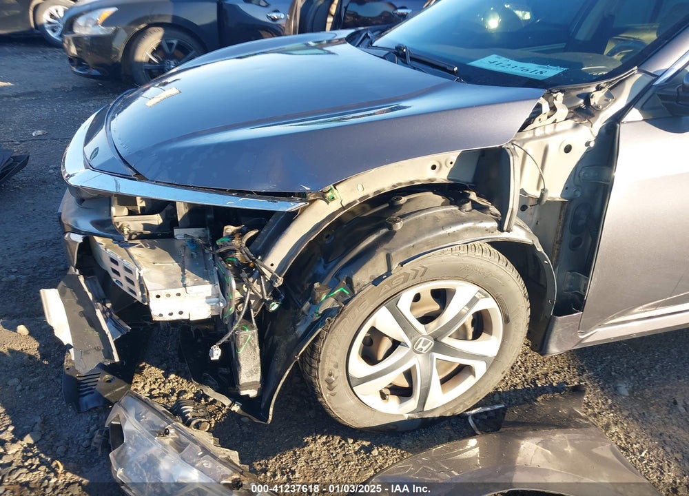 2018 HONDA CIVIC LX VIN: 2HGFC2F55JH546825
