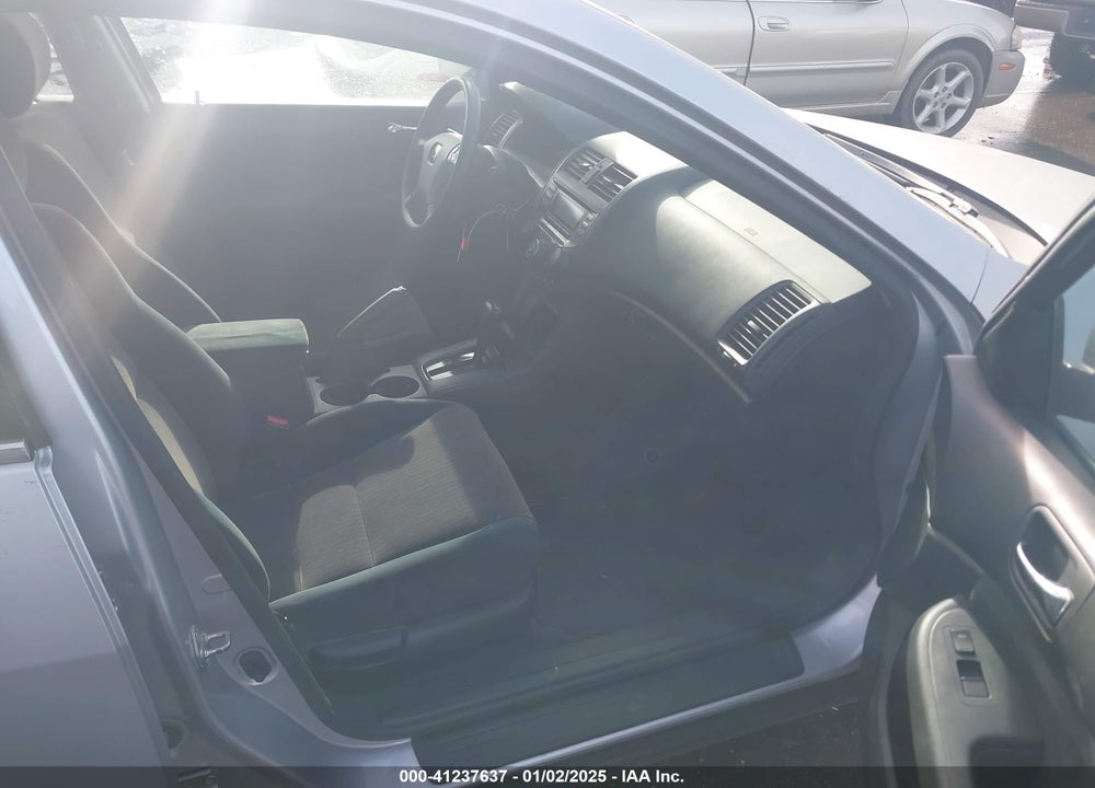 2004 HONDA ACCORD 2.4 LX VIN: 1HGCM56324A019439