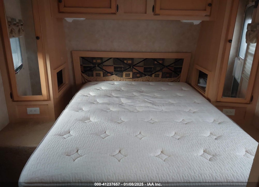 2010 SPREE TRAVEL TRAILER VIN: 4EZTP322XA8055808