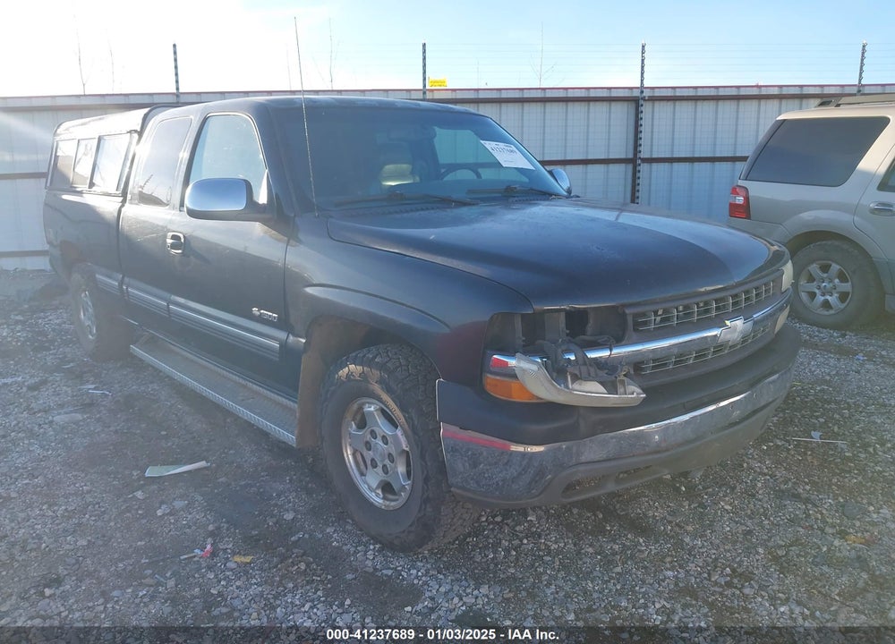 2000 CHEVROLET SILVERADO 1500 LS VIN: 2GCEK19T0Y1119752