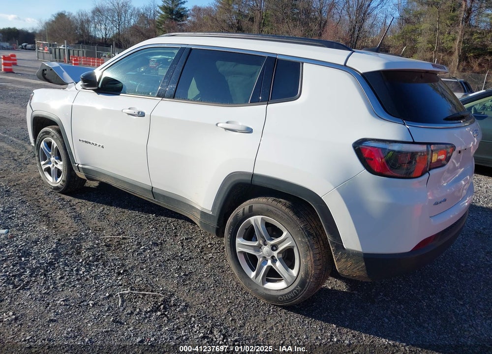 2024 JEEP COMPASS LATITUDE 4X4 VIN: 3C4NJDBNXRT605811