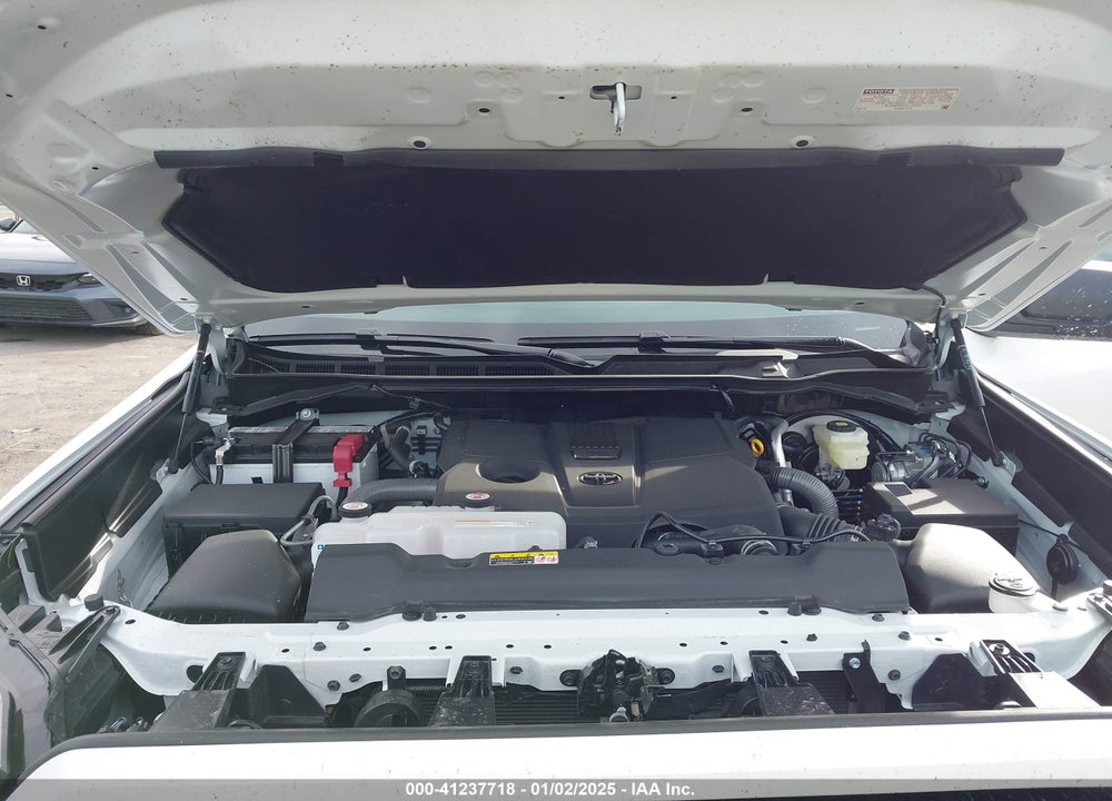 2025 TOYOTA TUNDRA VIN: 5TFLA5AB4SX043662