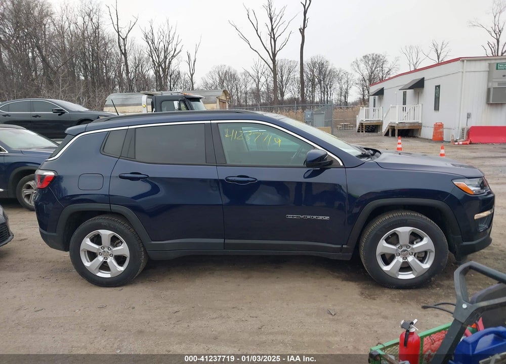 2018 JEEP COMPASS LATITUDE FWD VIN: 3C4NJCBB1JT259684