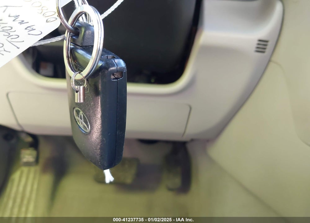 2012 TOYOTA CAMRY VIN: 4T1BK1FK2CU008093