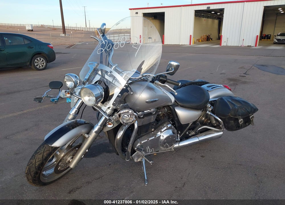 2010 TRIUMPH MOTORCYCLE THUNDERBIRD VIN: SMTB00TL0AJ431482