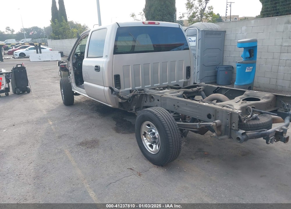 2005 CHEVROLET SILVERADO 2500HD LS VIN: 1GCHC232X5F820304
