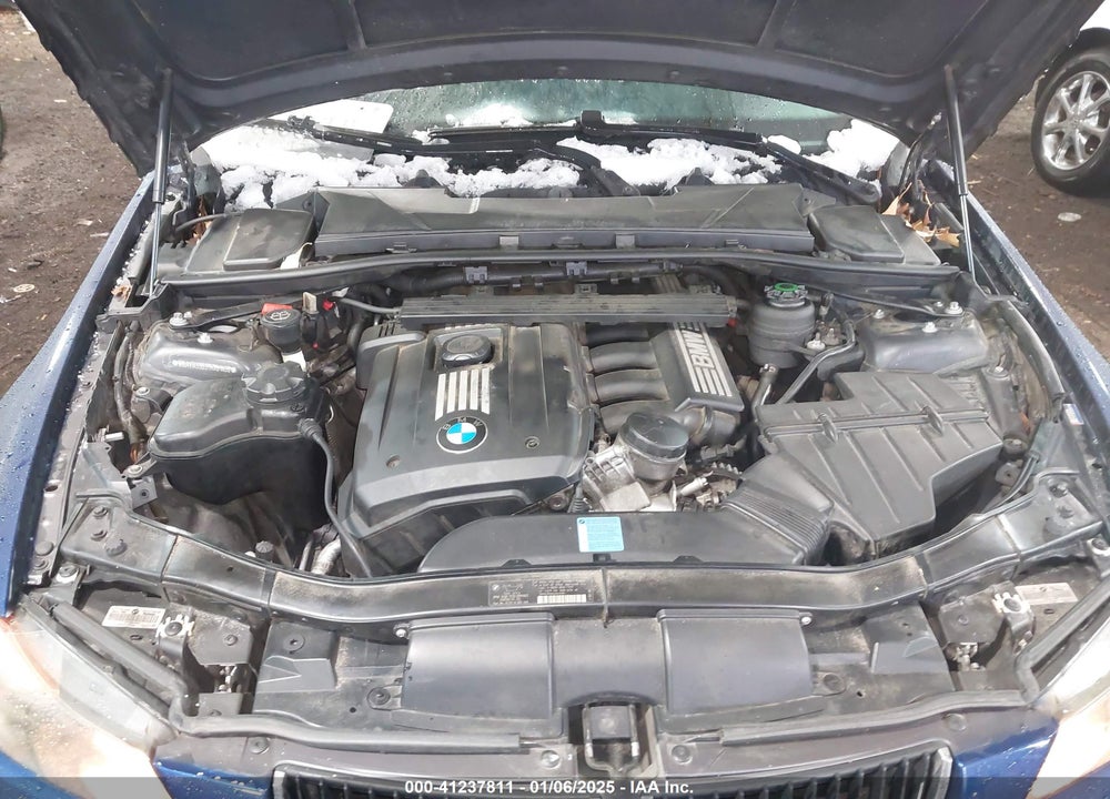 2007 BMW 328I VIN: WBAVA33537KX81409