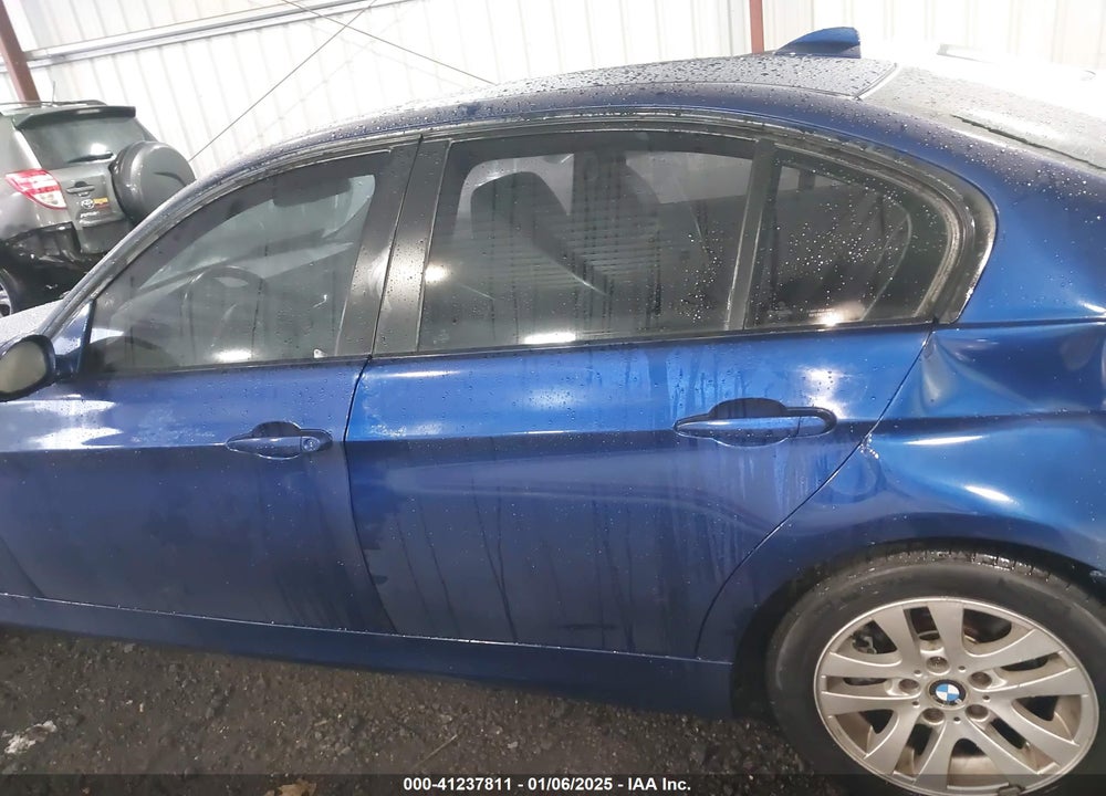 2007 BMW 328I VIN: WBAVA33537KX81409