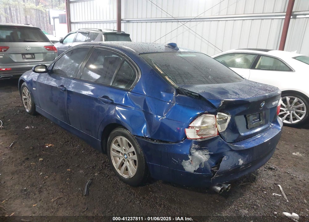 2007 BMW 328I VIN: WBAVA33537KX81409