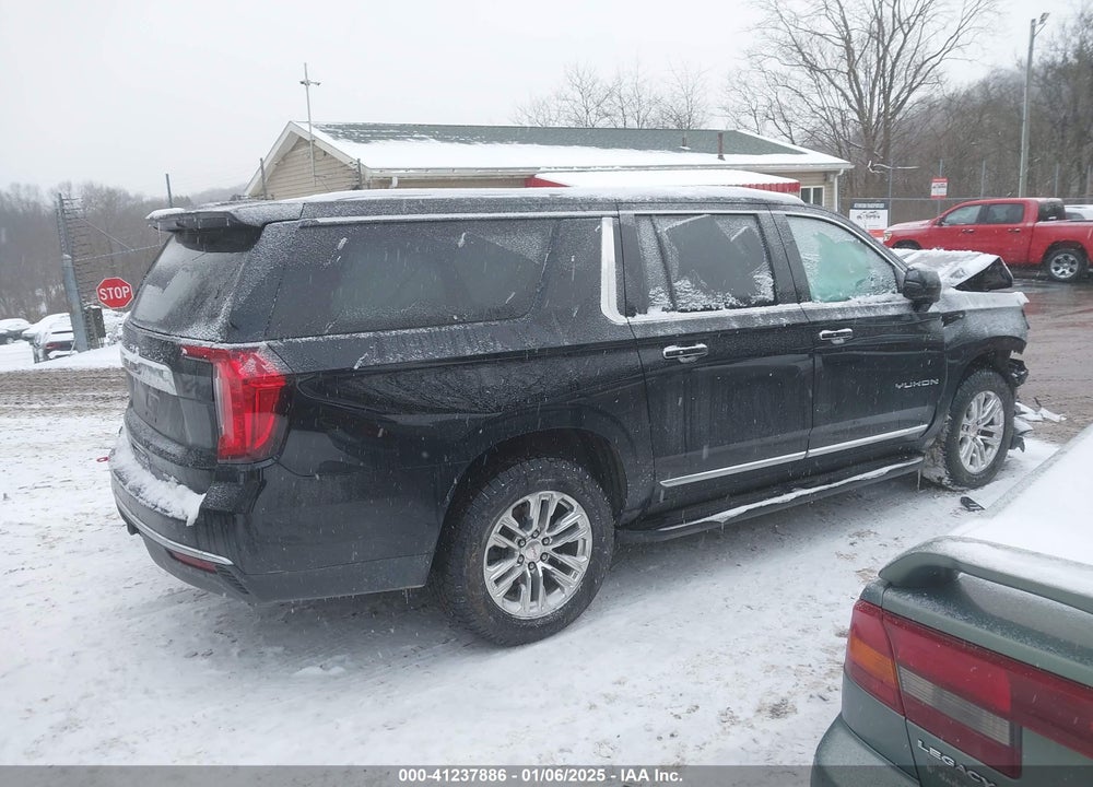 2021 GMC YUKON XL 4WD SLT VIN: 1GKS2GKD7MR366393