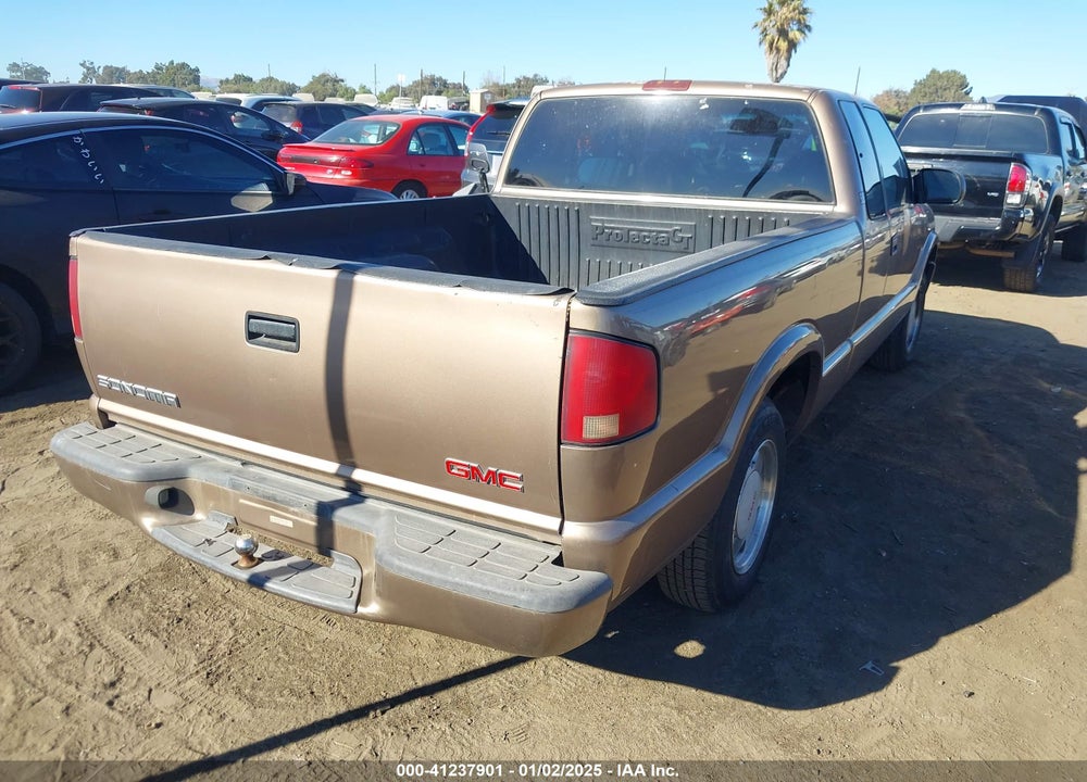 2002 GMC SONOMA SLS VIN: 1GTCS195128114525
