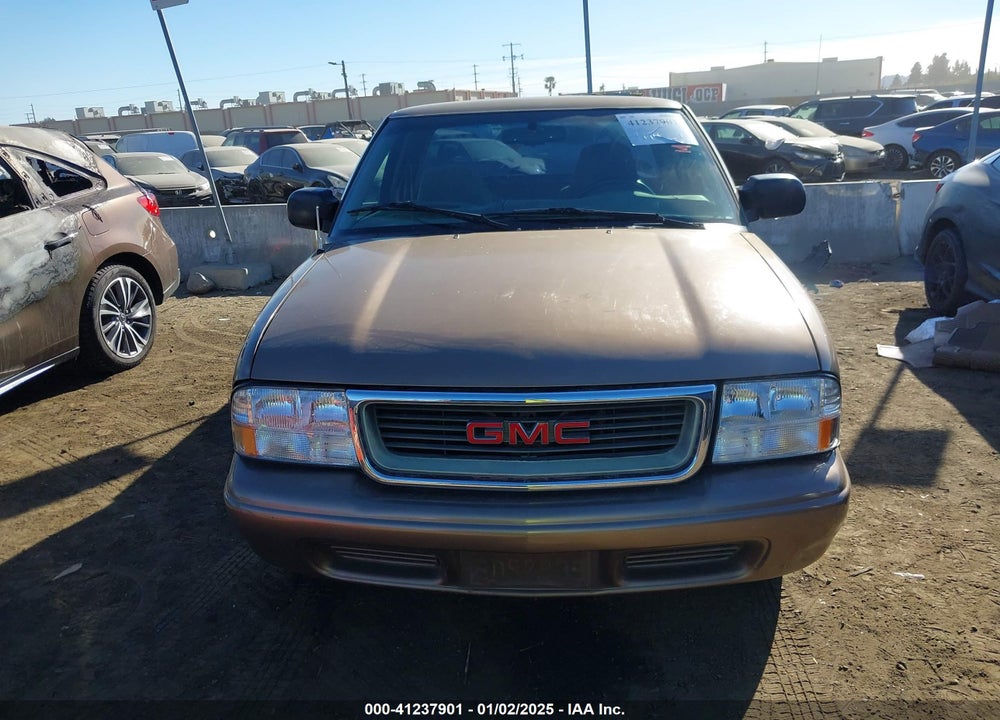 2002 GMC SONOMA SLS VIN: 1GTCS195128114525