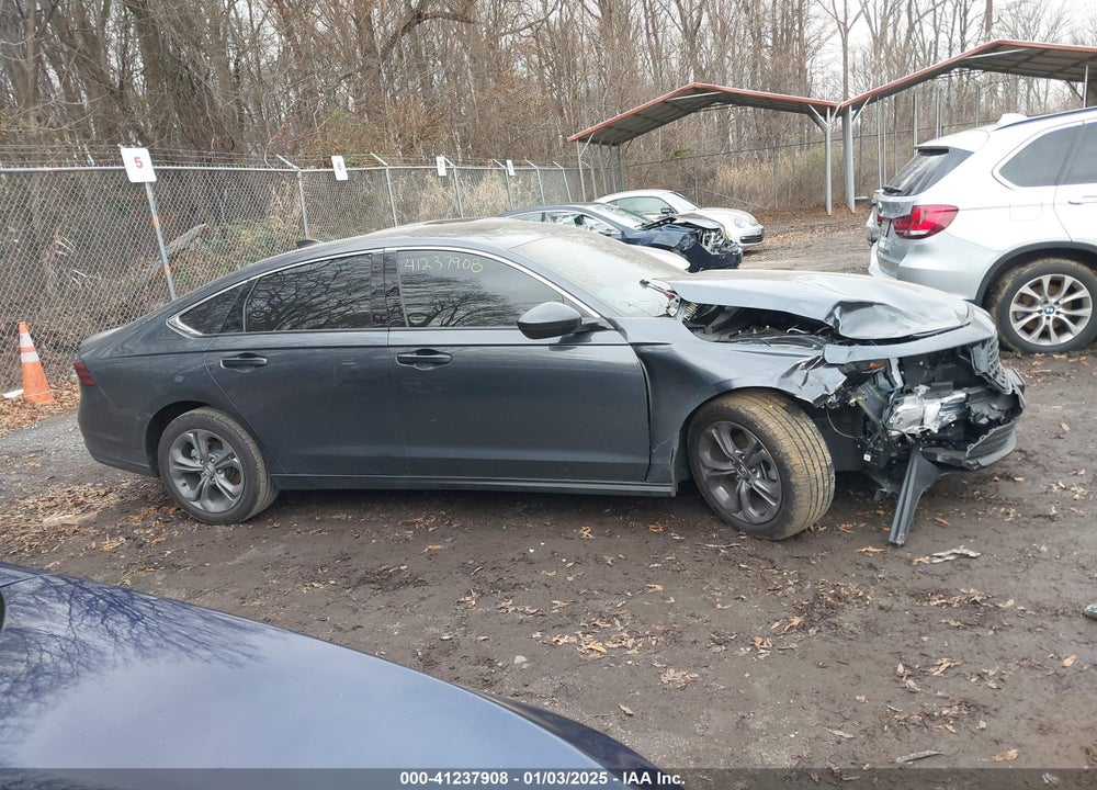 2024 HONDA ACCORD EX VIN: 1HGCY1F32RA088930