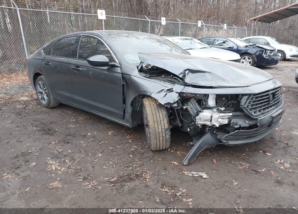 2024 HONDA ACCORD EX VIN: 1HGCY1F32RA088930