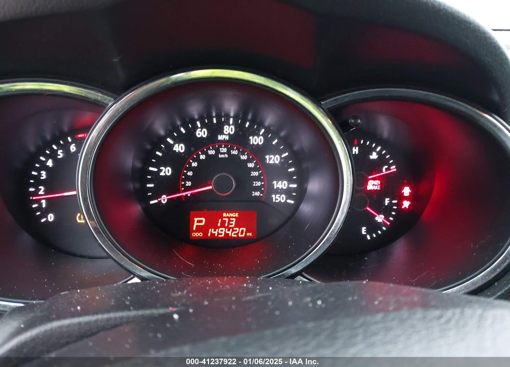 2013 KIA SORENTO VIN: 5XYKUCA6XDG385102