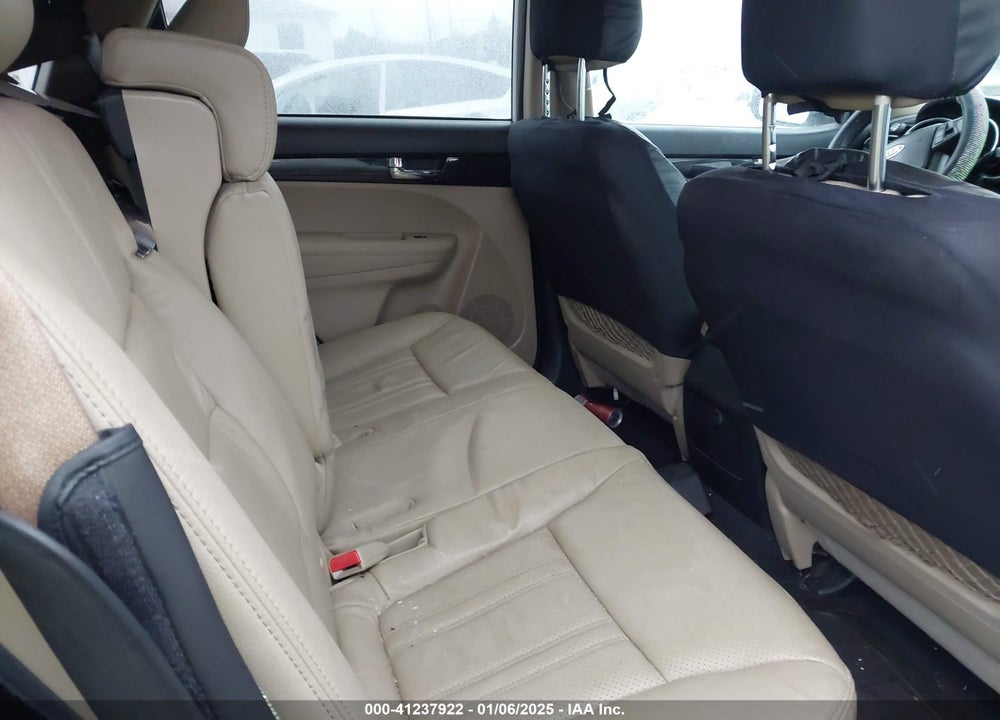 2013 KIA SORENTO VIN: 5XYKUCA6XDG385102