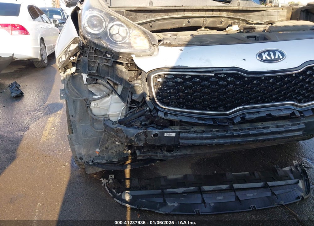 2017 KIA SPORTAGE VIN: KNDPMCAC2H7202886